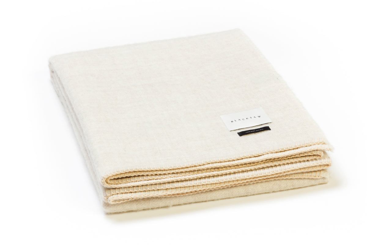 LOTTALOVE REVERSIBLE THROW: ZERO DYE