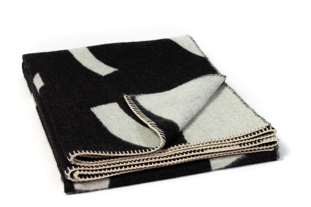 VISIONS REVERSIBLE THROW