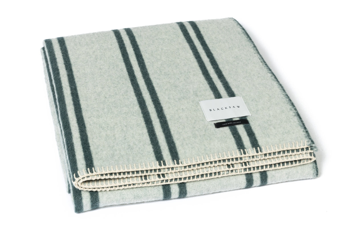 STRAITS REVERSIBLE THROW - CLOSED WEAVE