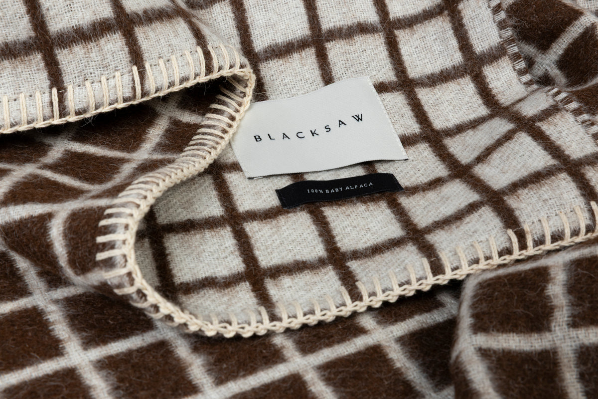 FLOYD REVERSIBLE THROW. ZERO DYE