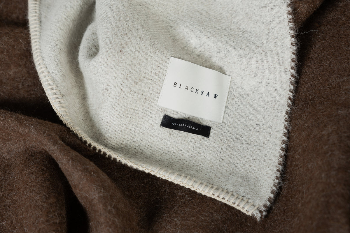 BERLIN REVERSIBLE THROW. ZERO DYE