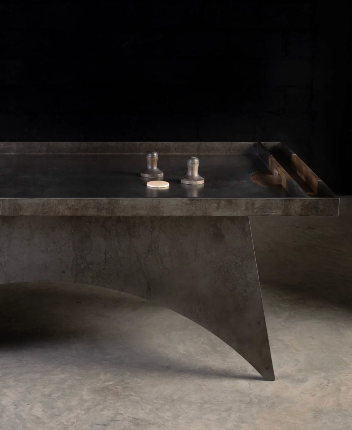 Hockey Game Table & Player Pieces