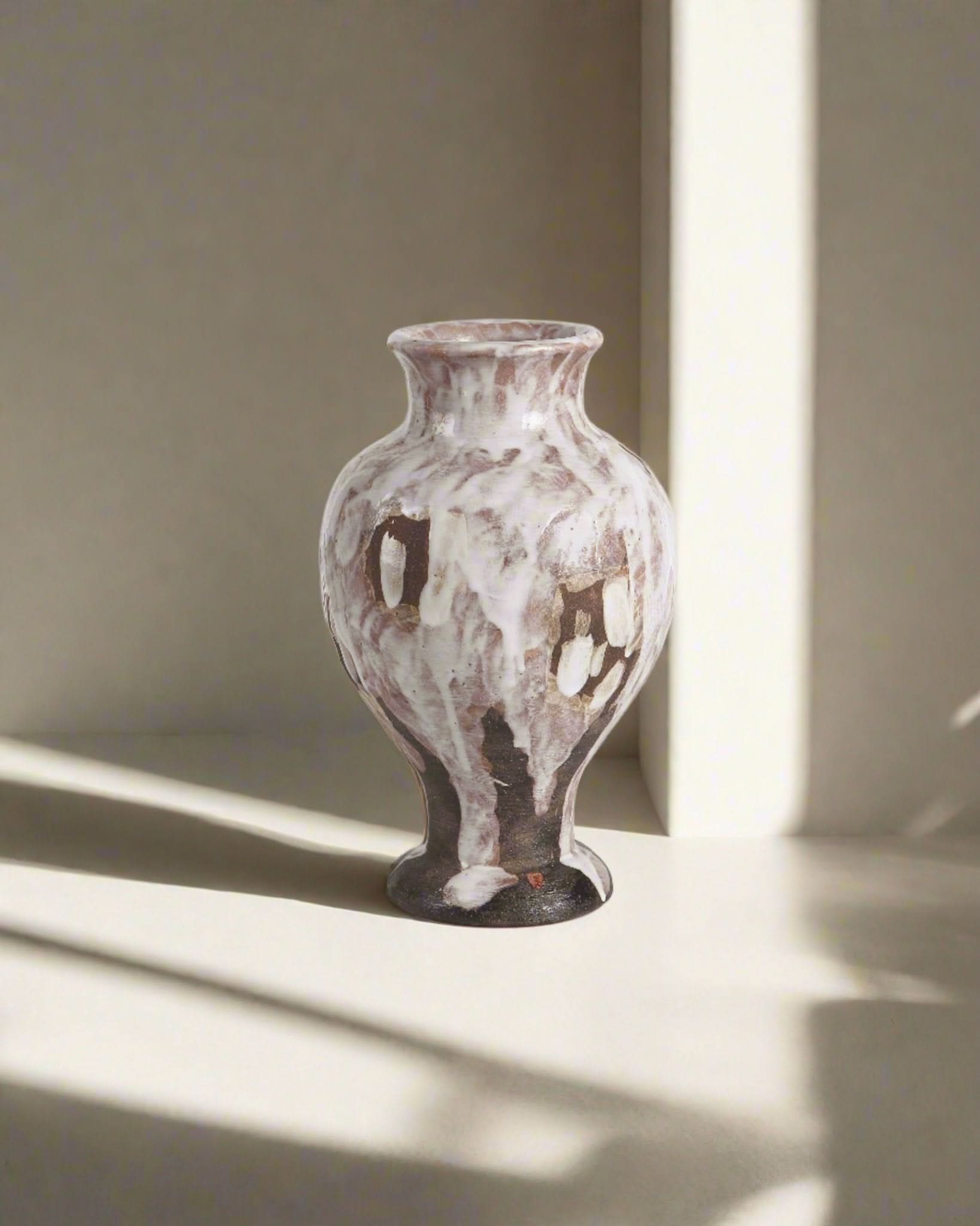 Ari Vase - Cultheir
