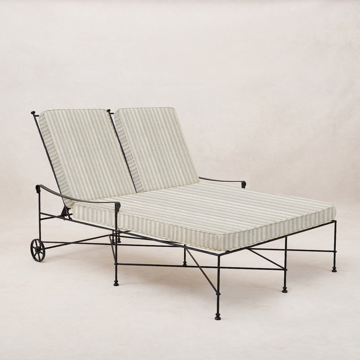 Provence Outdoor Double Chaise Lounge - Boucle